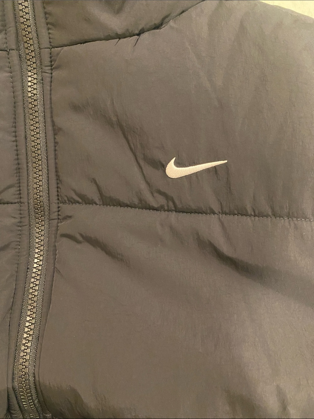 Nike Women’s Black Hooded Puffer Jacket - Large - Picture 7 of 7